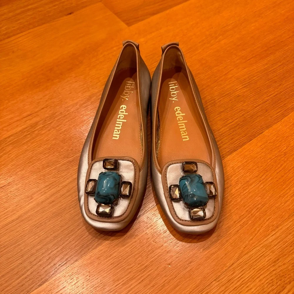 Libby Edelman Metallic Flats with Turquoise look Size 7 1/2 feminine resort wear - Picture 1 of 9